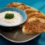 Witte bonen hummus met gekruide pitachips, veganistisch