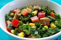 Salade met miso-tahindressing, vegan